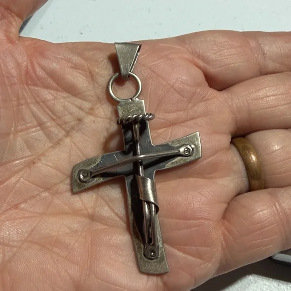 Large Abstract Modernist TAXCO Sterling Silver Cross Pendant (2)